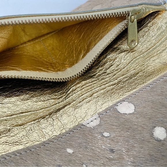 Genuine Fur-On Cowhide Metallic Gold Splatter Paint Handmade Artisan Clutch Boho - Picture 10 of 17